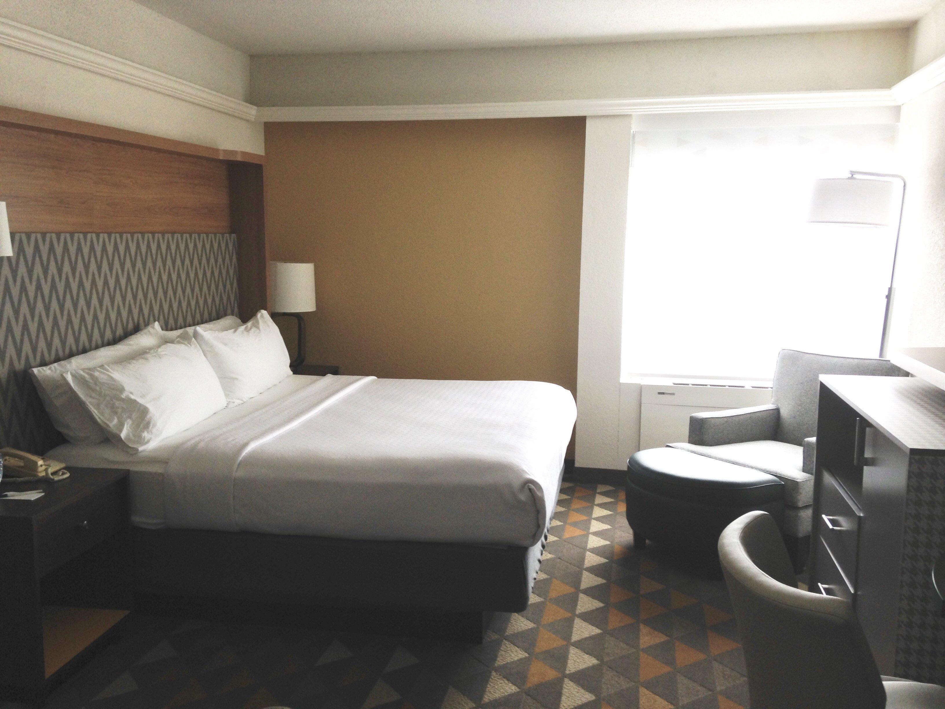 Holiday Inn & Suites Pittsfield-Berkshires By Ihg Exterior foto